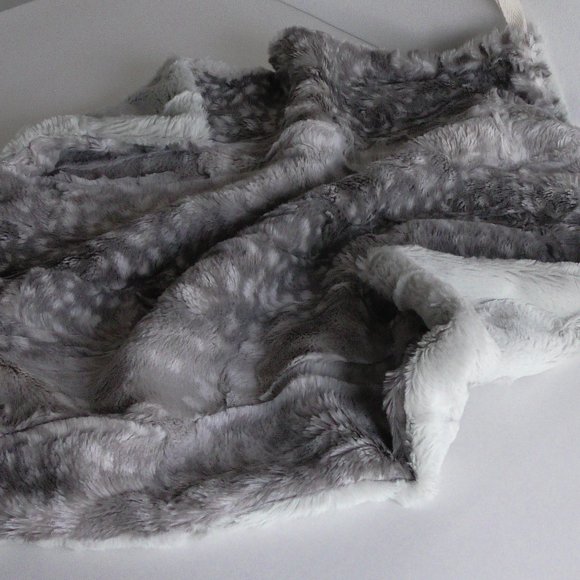 Gray Fawn Pet Comforting Calming Blanket - Picture 6 of 7